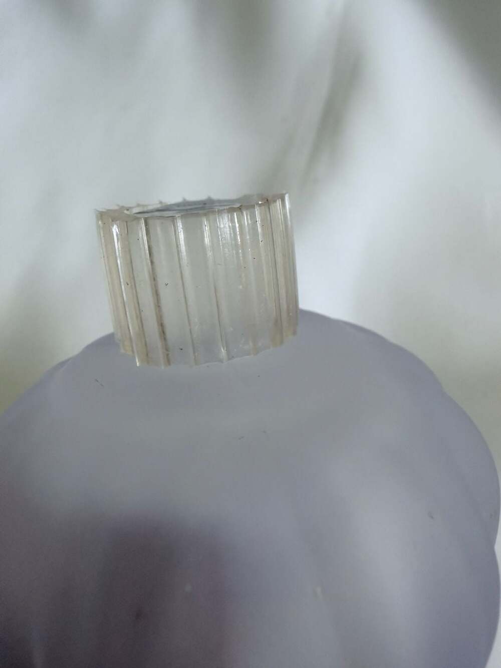 PartyLite Retired Purple Tulip Peglites P7118 Frosted Glass Votive Candle Holder - Picture 4 of 6